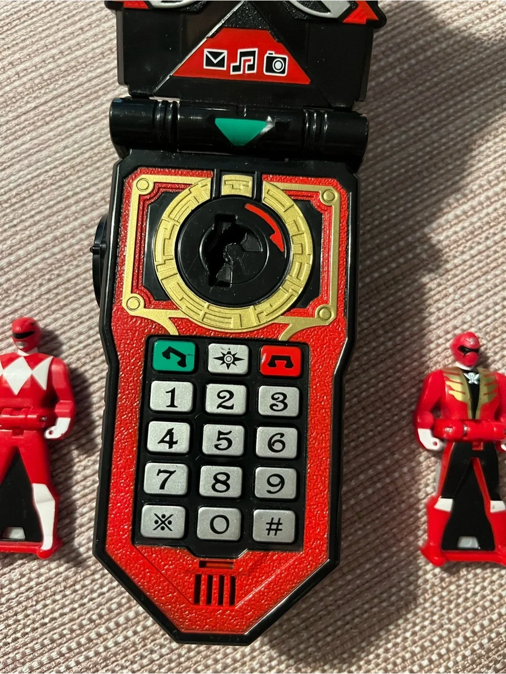 Power Rangers Super Megaforce Deluxe Legendary Morpher With 2 Keys